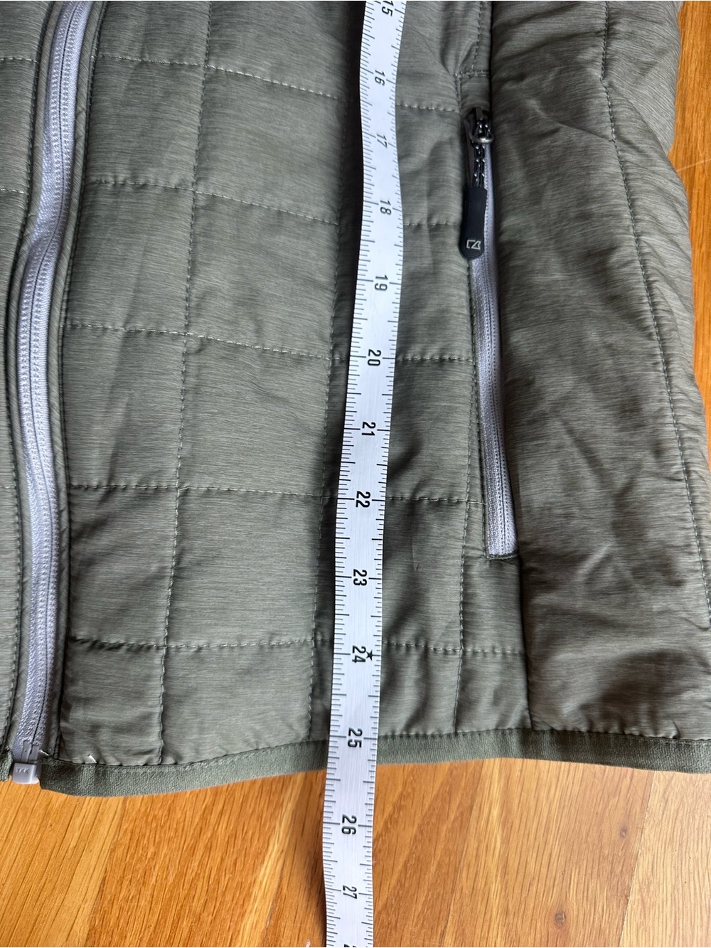 NEW Cutter & Buck Packable Puffer Vest Womens Medium Olive Green J Lohr Vineyard - Picture 6 of 6
